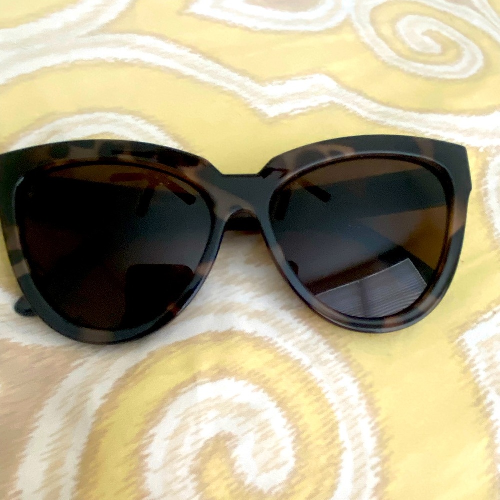 Le Specs Liar Liar Sunglasses